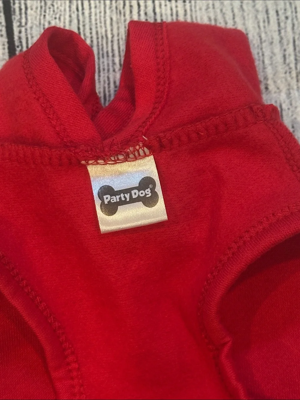 Party Dog Sz Small Red 'KISSES 25¢' Dog Hoodie - Playful Pullover for Pets